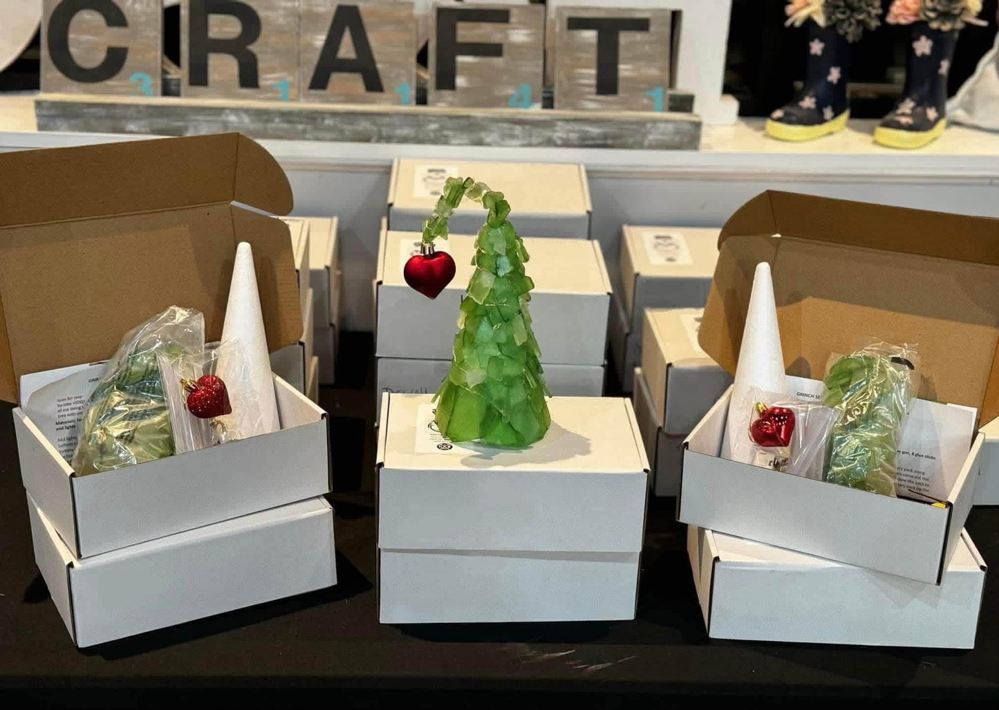 Grinch Sea Glass Tree - Take Home Kit