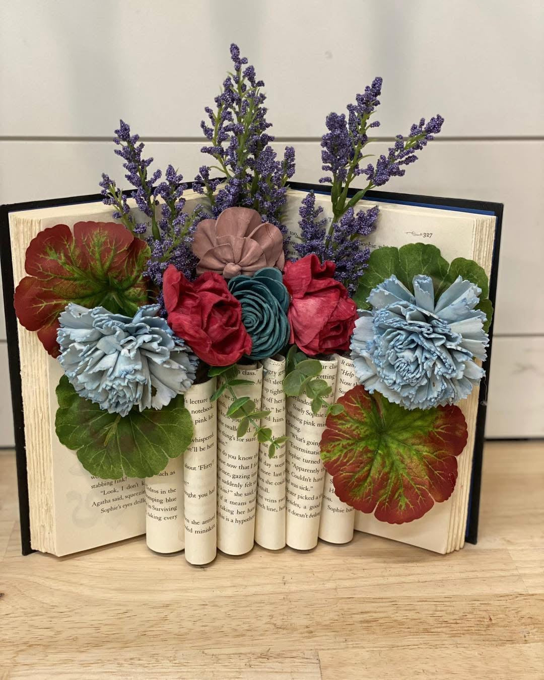 Floral Book Art Workshop ๐๐ธ