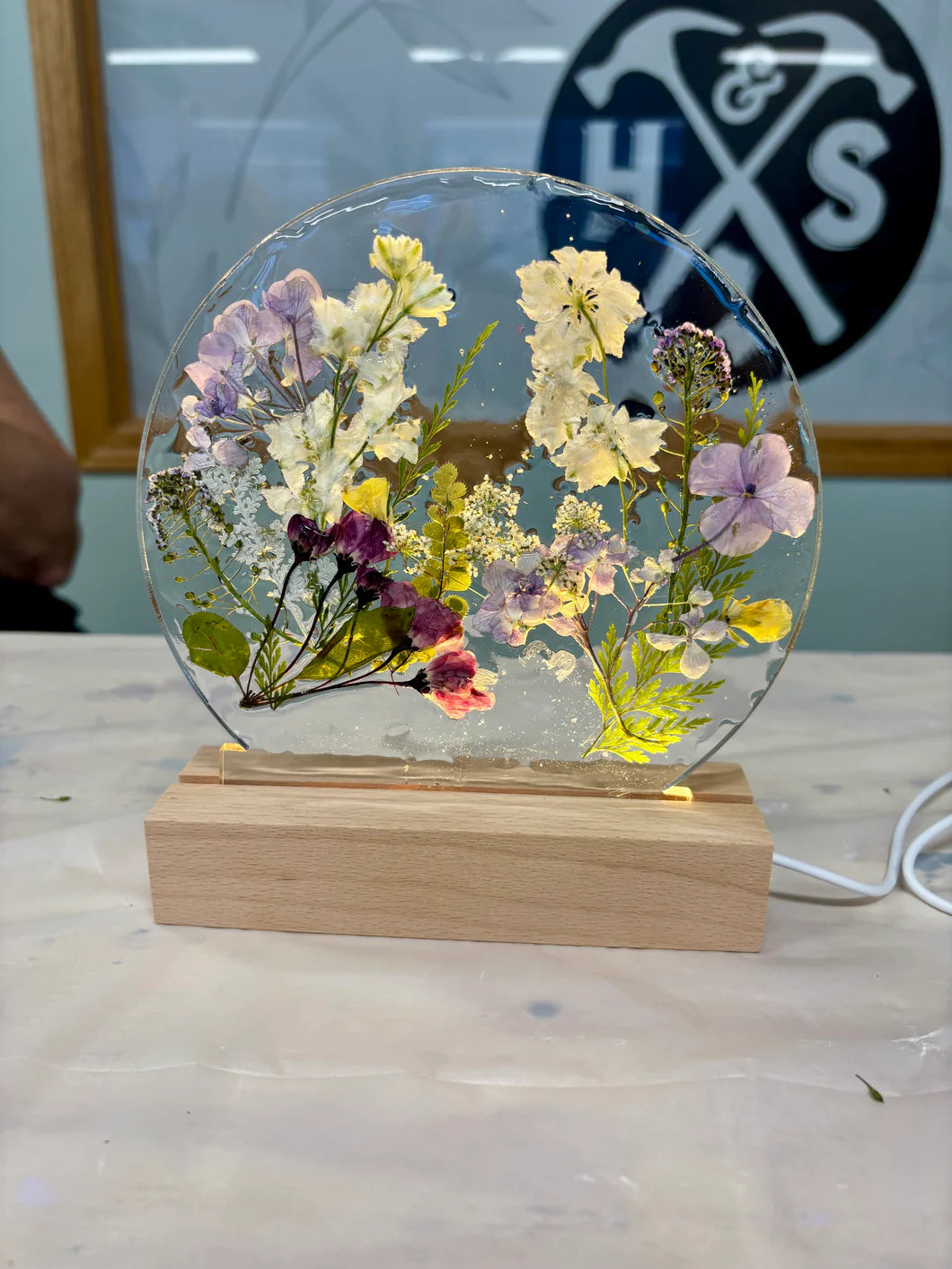 Pressed Flower Table Top Night Light Workshop