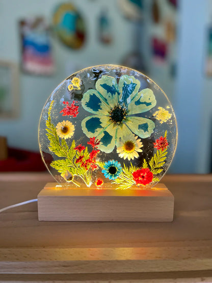 Pressed Flower Table Top Night Light Workshop